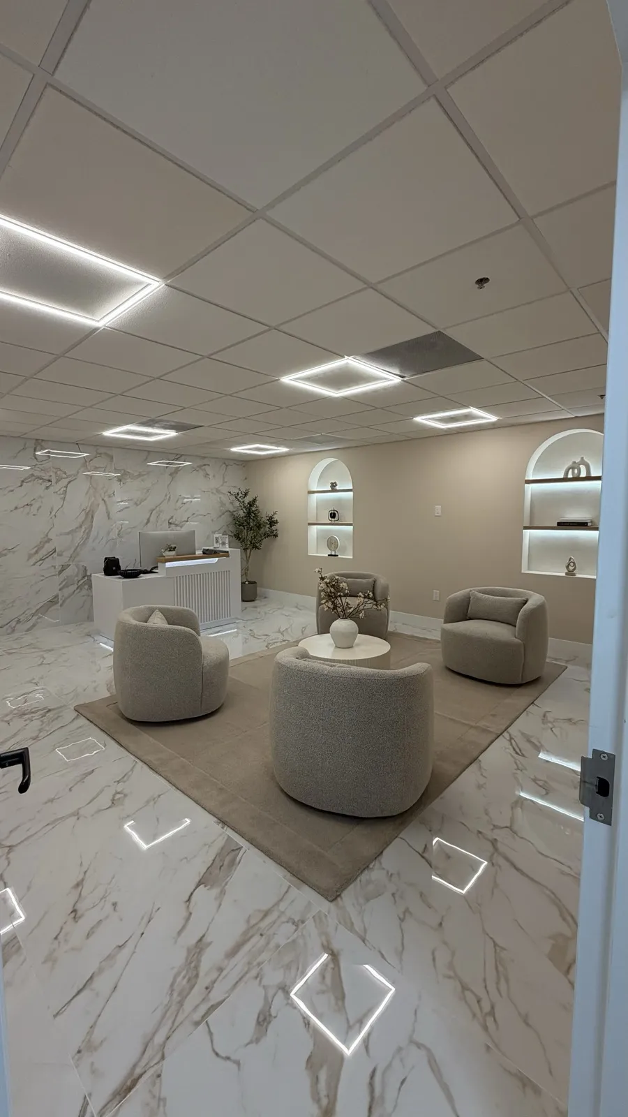 Lobby seating area at the Revita Luxe Miami clinic